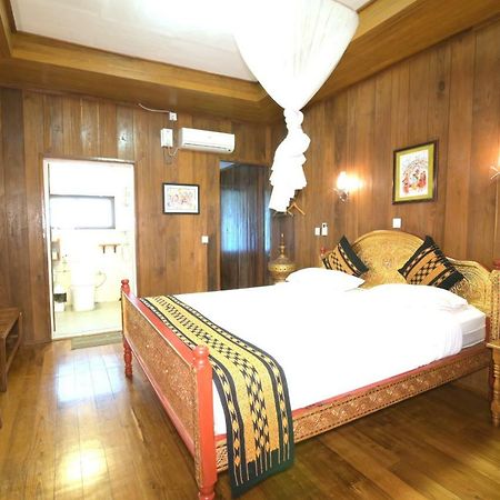 Golden Empress Hotel Nyaung Shwe Eksteriør bilde